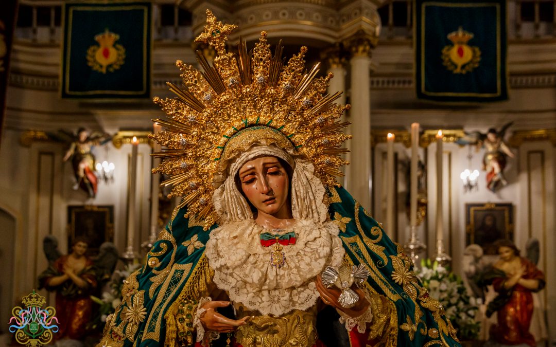 Imposición de la Medalla de Oro de la Ciudad de Granada a Nuestra Señora de la Esperanza